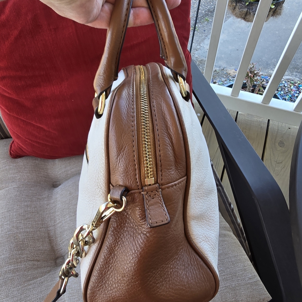 Michael Kors Knox Tassel Cream, Brown, & Gold Hardware & Crossbody Strap 11x9x5 - Picture 5 of 13